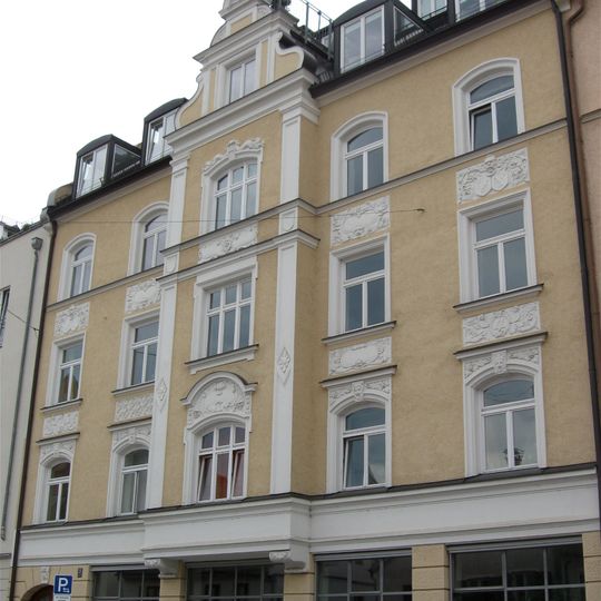 Kirchenstraße 21