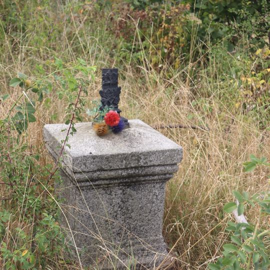 Kříž u silnice jižně od Stříteže