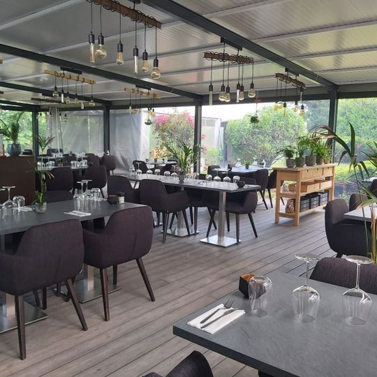 À la table de l'étang