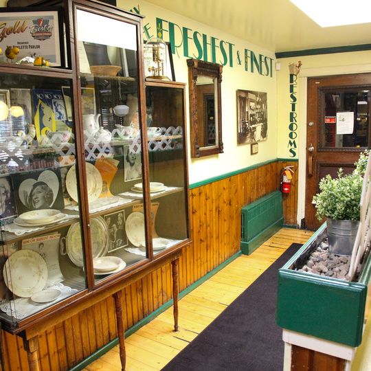 The Omelette Parlor