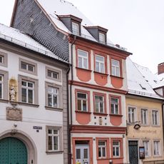 Wohn- und Geschäftshaus