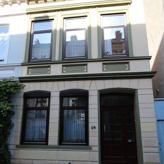 Wohnhaus Kreuzstraße 64