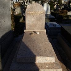 Grave of Cloâtre