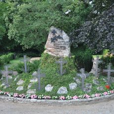 Städt. Friedhof Gonzenheim; Ehrenmal / Kreuze