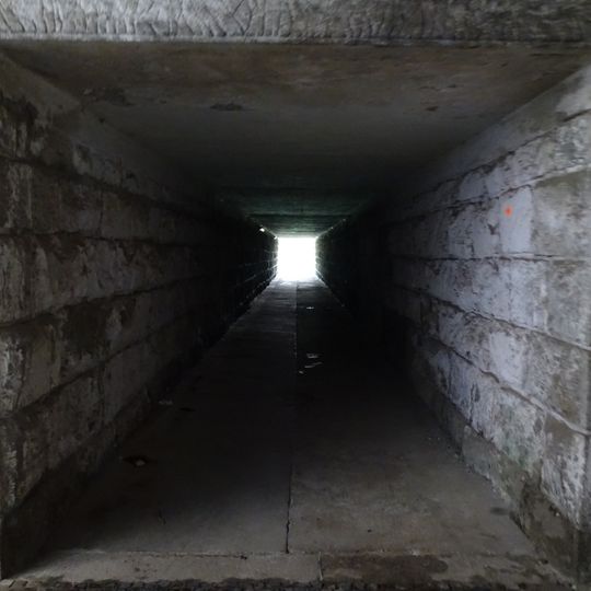 Podchod pod stanicí Chrást u Plzně