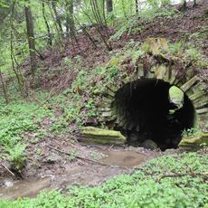 Propustek nedokončené železnice Děrné sever