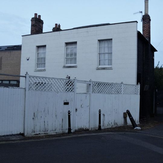 Orchard House, 1 Duck Lane