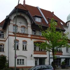 Miets- und Geschäftshaus Hubertusallee 10/10A