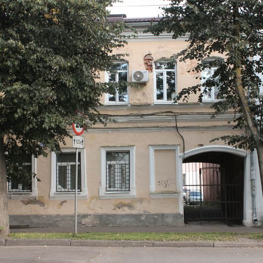 Дом Ф.О. Родионова с дворовым флигелем, примыкающим к дому