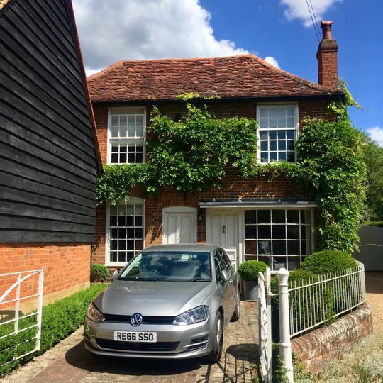 Former Village Stores Immediately North Of The White House