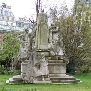Monument to Ludovic Trarieux