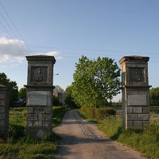 Park dworski (z układem alej lipowych)