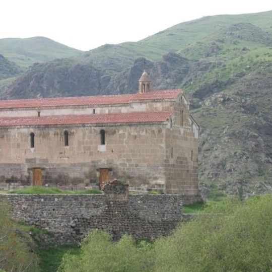 Tsitsernavank Monastery