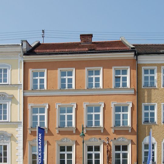 Stadtplatz 9