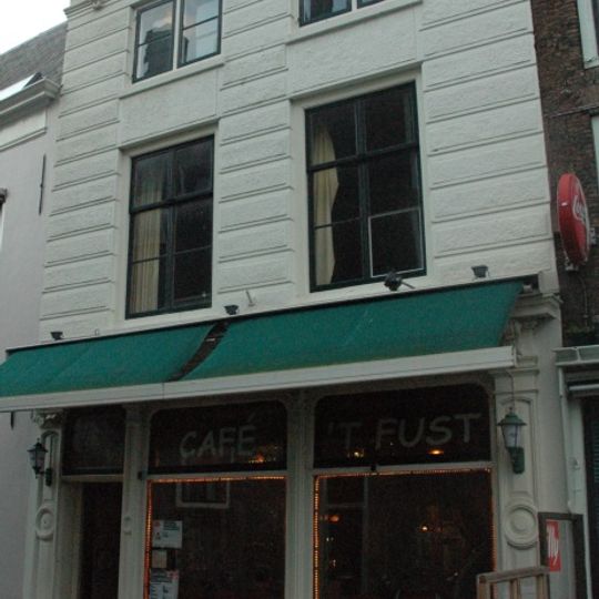 Vlasmarkt 4, Middelburg