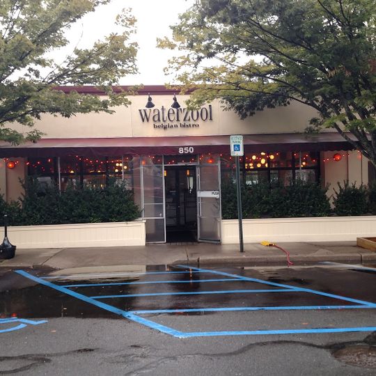 Waterzooi Belgian Bistro & Oyster Bar