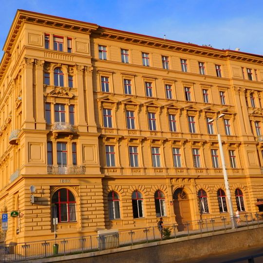 Činžovní Dům, Praha, Seifertova č.p. 32/3