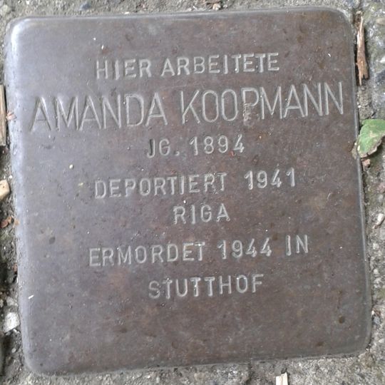 Stolperstein en memoria de Amanda Koopmann
