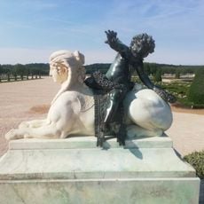 Sphinx chevauché par un Amour