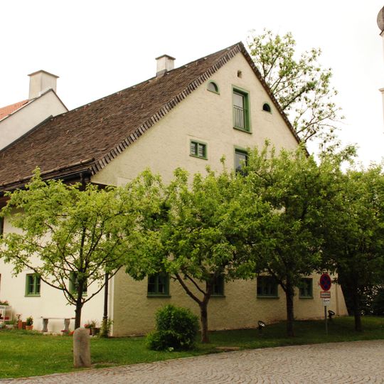 Wohnteil des ehemigen Bauernhauses Oberzehetmayr,