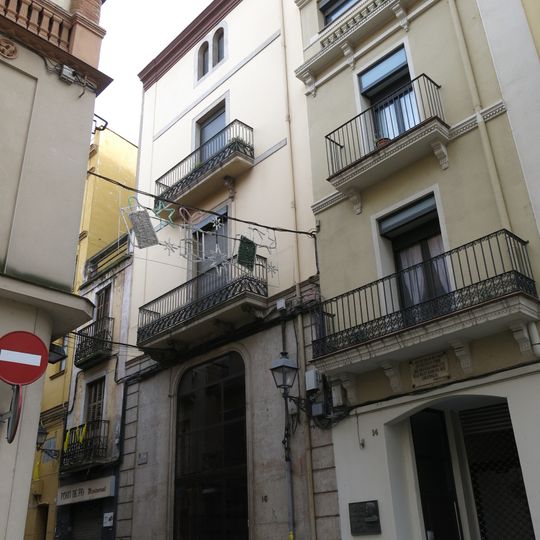 House in carrer Francesc Santacana, 16