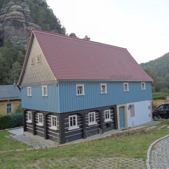 Friedrich-Engels-Straße 32