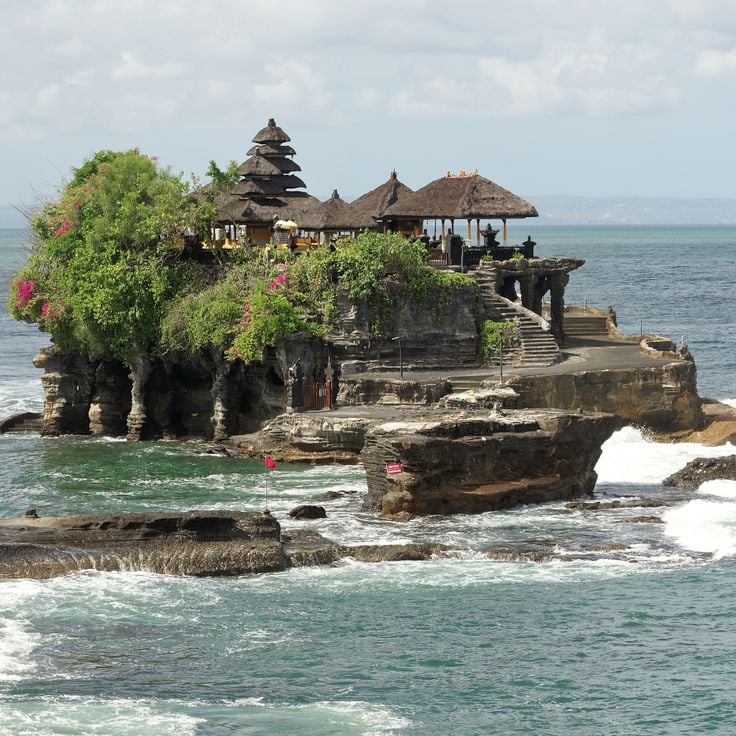 Tanah Lot Tapınağı