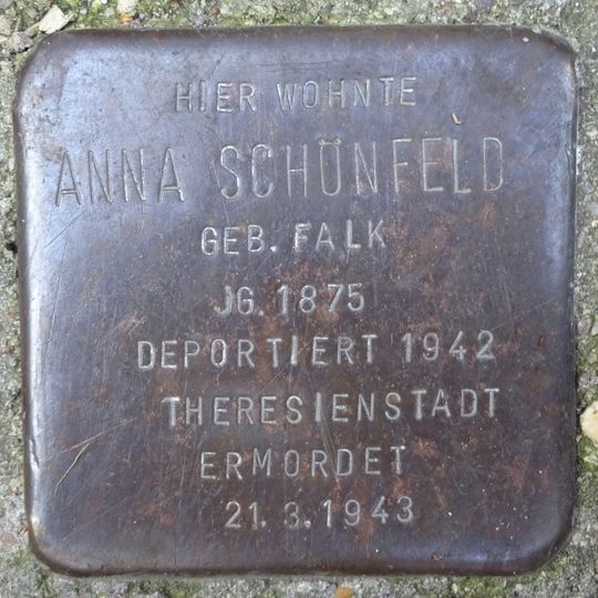 Stolperstein en memoria de Anna Schönfeld