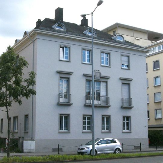 Haus Südanlage 18