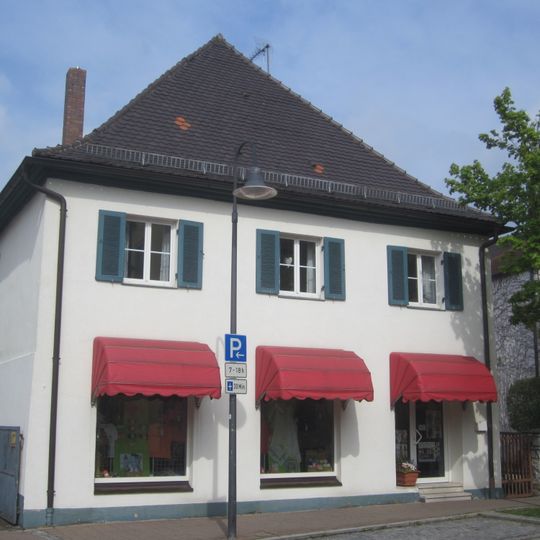 Hauptstraße 5