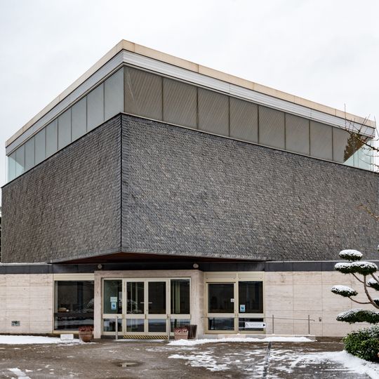 Hauptfriedhof, Aussegnungshalle
