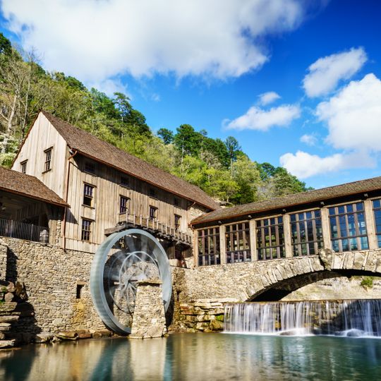 Dogwood Canyon Nature Park