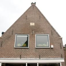 Huis met puntgevel