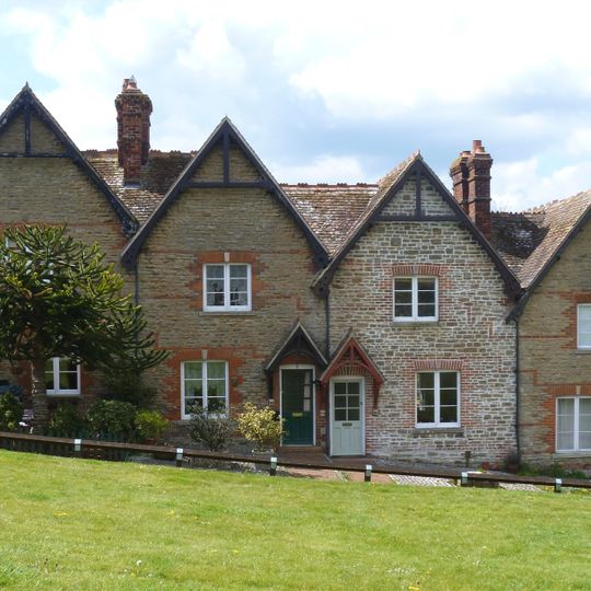 3-6, Prospect Square