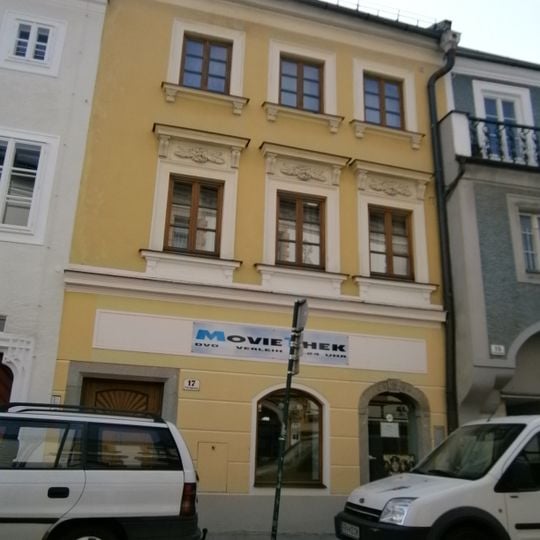 Bürgerhaus, Wohn- und Geschäftshaus