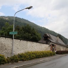 Ummauerung des Klostergartens und Nebengebäude