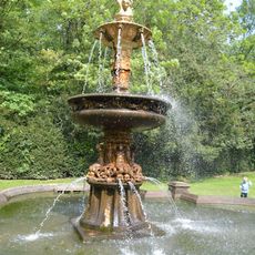 Pulhamite And Terracotta Fountain, Dunorlan Park