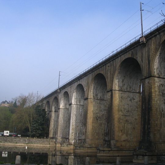 Viaduc de Laval