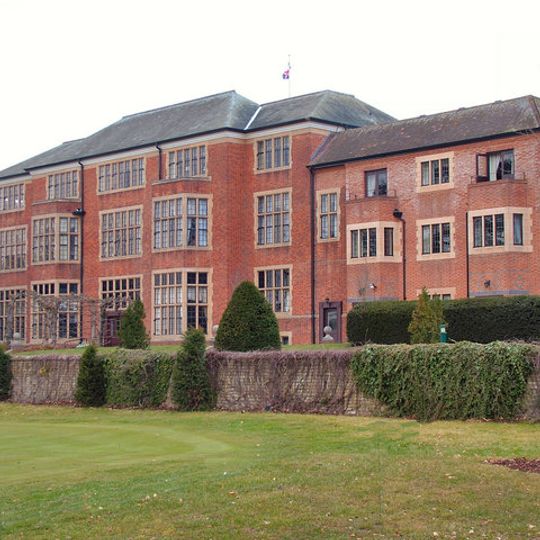 Hanbury Manor