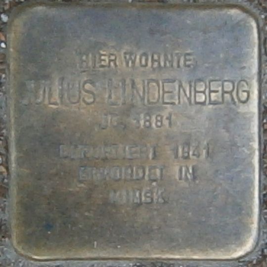 Stolperstein dedicated to Julius Lindenberg