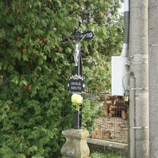 Kříž na křižovatce ulic Chelčického a Kozinova