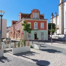 Edifício no Largo Cónego Maia, n.º 8 a 10