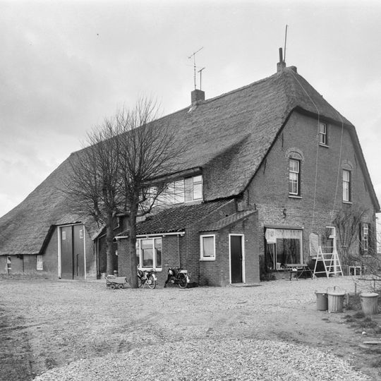 Kreekkant 5 - 6, Piershil