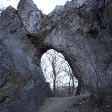 Vaskapui Small rockgate