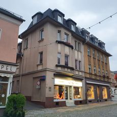 Mietshaus in halboffener Bebauung (bauliche Einheit mit Hauptmarkt 11) Herrenstraße 2