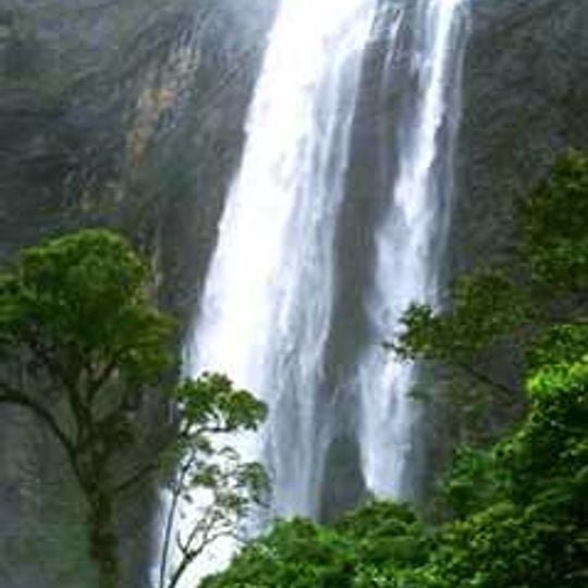 Sakaleona Falls