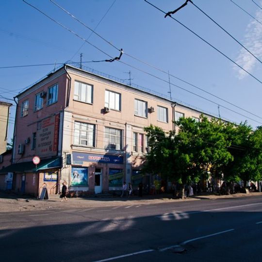 Торговое помещение и флигель купеческой семьи Бронниковых