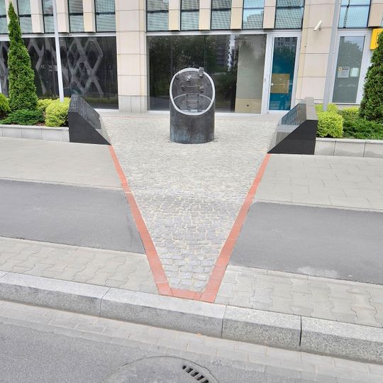 Monument to Evacuation of the Warsaw Ghetto Fighters