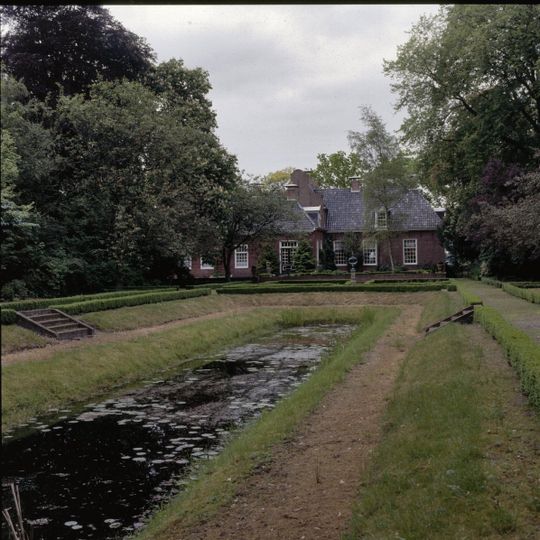 Welgelegen, tuinmuur en trappen