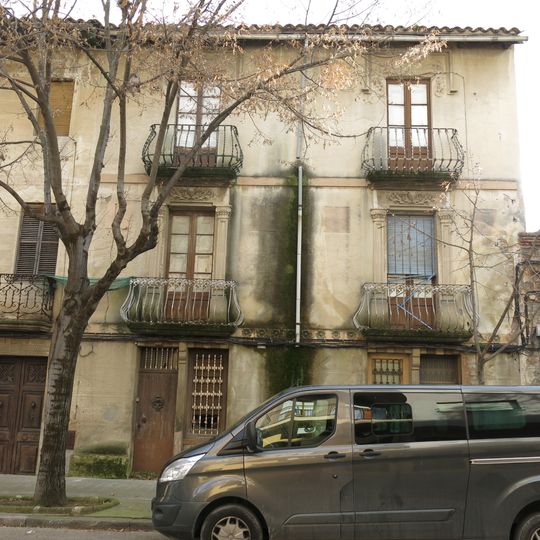 House in carrer Santiago Rusiñol, 41